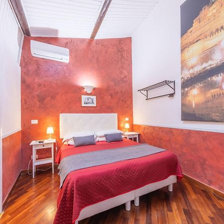 Room In Bb - Skylight Double Room In History House Roma Ngoại thất bức ảnh