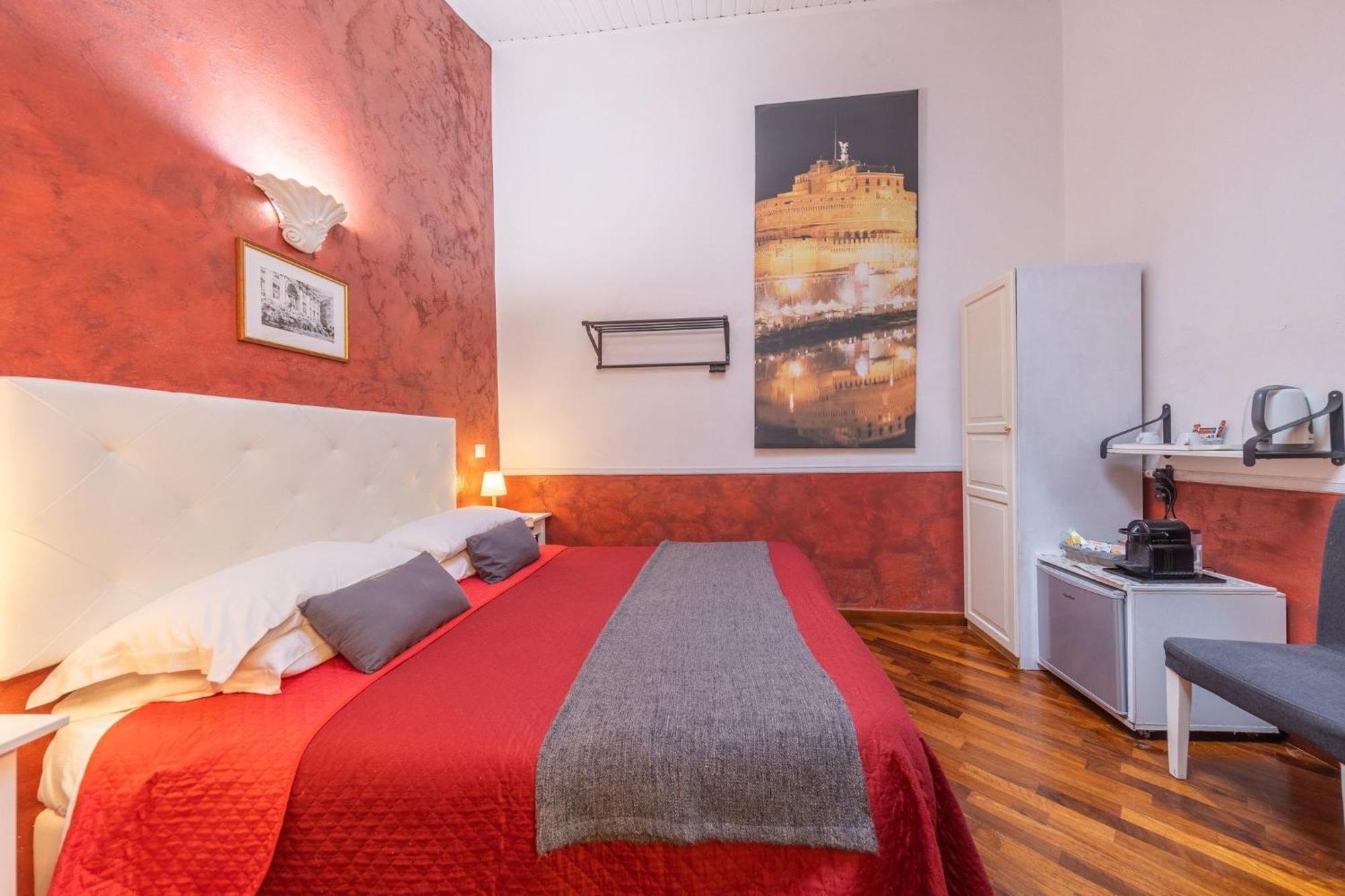 Room In Bb - Skylight Double Room In History House Roma Ngoại thất bức ảnh